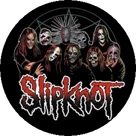 SLIPKNOT: Group (jelvény, 2,5 cm)