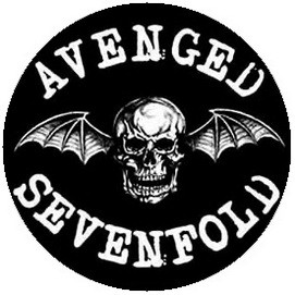 AVENGED SEVENFOLD: Logo (jelvény, 2,5 cm)