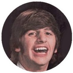BEATLES: Ringo (1964) (jelvény, 2,5 cm)