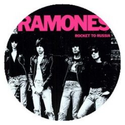 RAMONES: Rocket To Russia (jelvény, 2,5 cm)