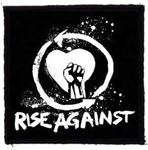 RISE AGAINST: Fist (9,5 cm x 9,5 cm) (felvarró)