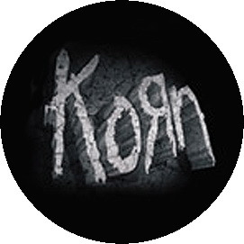 KORN: Stone Logo (nagy jelvény, 3,7 cm)