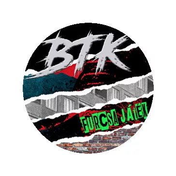BTK: Furcsa játék - borító (jelvény, 2,5 cm)